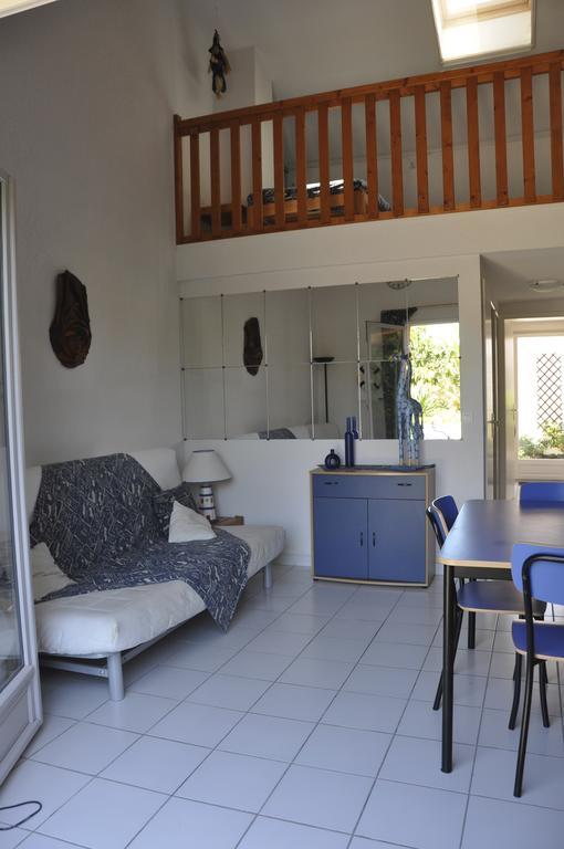 Maisons Du Lac Le Barcares Ruang foto